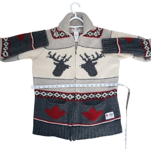 Hudson's Bay Canada Olympic Cowichan Zip Sweater - Unisex Large, 21" PTP - Picture 14 of 15